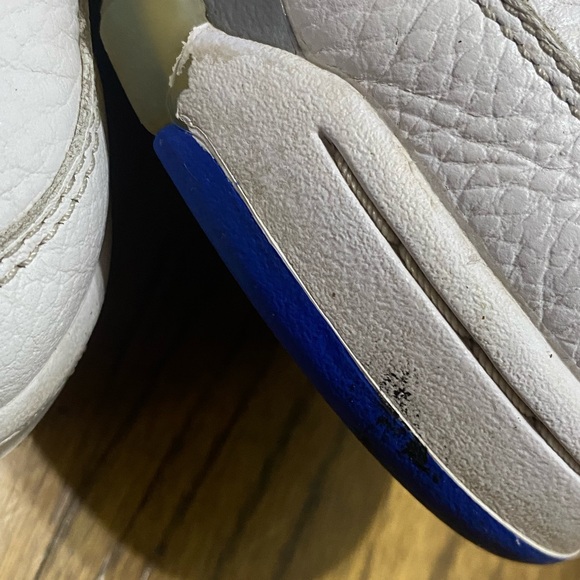 Air Jordan 5 Retro Stealth Sneakers - Picture 11 of 13